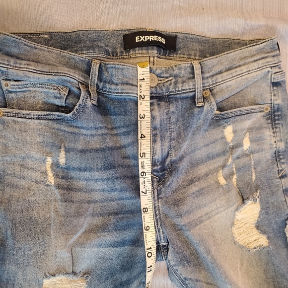 Express Torn Blue Jeans - Picture 5 of 9